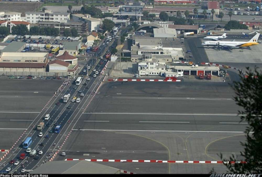 gibraltar airport-1000