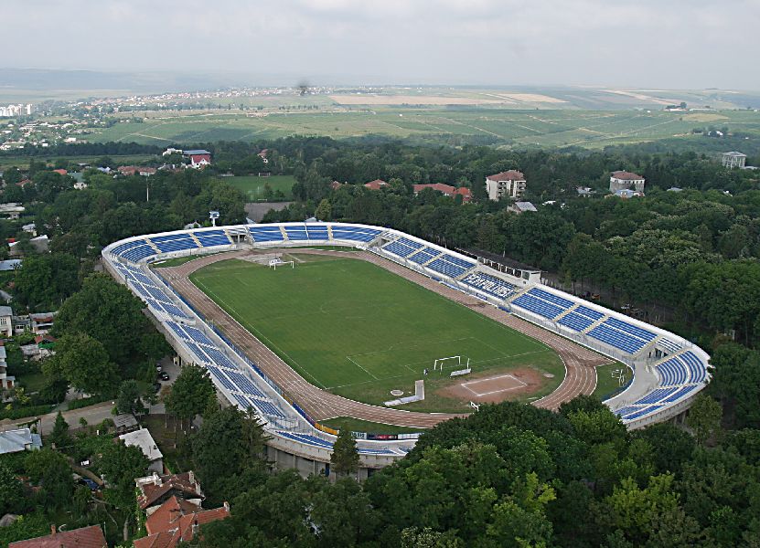 Stadionul „Emil Alexandrescu”, deschis si pe timp de noapte pentru amatorii de mișcare