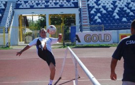 Fostul primar al Iasului, condamnat în dosarul ”Amanta”, si-a rupt mana la un meci de fotbal intre detinuti