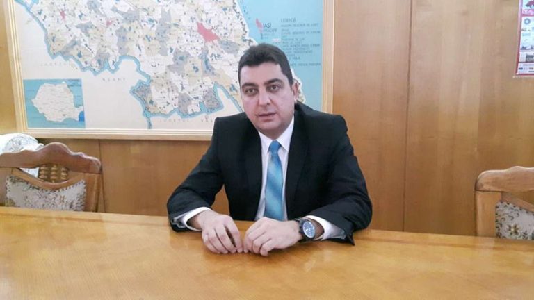 Prefectul Iasului reia audientele in judet. Vezi cand vine prefectul in orasul tau
