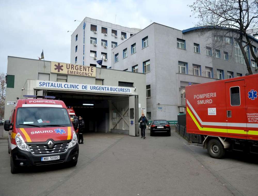 Cadavrele a doi pacienți de la Spitalul Floreasca au fost încurcate. Un mort de COVID, ridicat de o altă familie