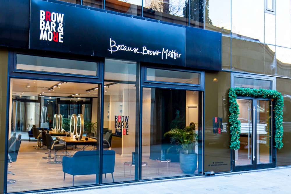 BROW Bar & More a deschis în ansamblul Palas o locație dedicată stilizării sprâncenelor