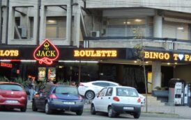 Un deputat iesean vrea să interzica salile de pariuri si pacanele in apropierea scolilor si bisericilor