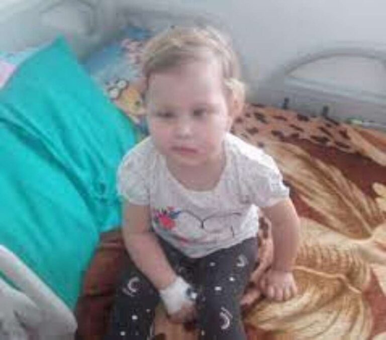 Viata Sofiei se scurge cu fiecare ora. Boala agresiva nu așteapta