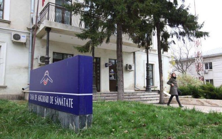 Doi ani de servicii medicale contestate de CAS Iași. Tribunalul Iași desființează CAS ca autoritate publică, atribuindu-i rol de …entitate comercială
