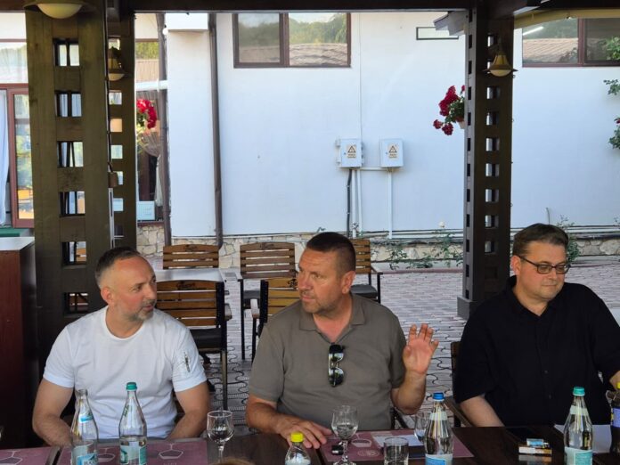 Mihai Cristian Zavastin dreapta