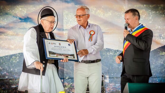 Pîrpîriţă Rudeanu Adrian Vasile, primul din stanga